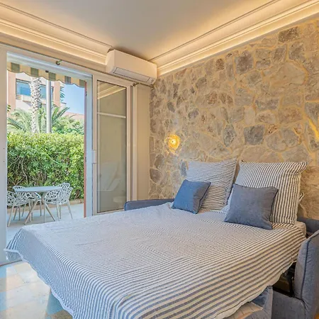 Avec Terrasse - A Pied * Roquebrune-Cap-Martin